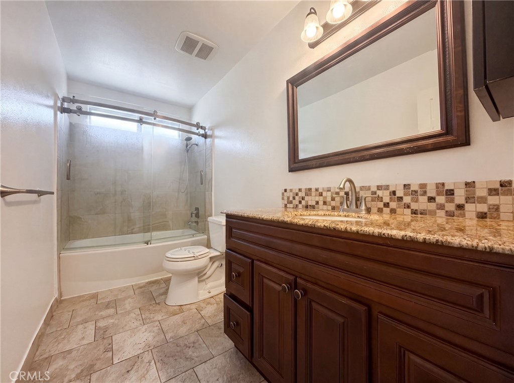 922 W Craig Property Photo 15