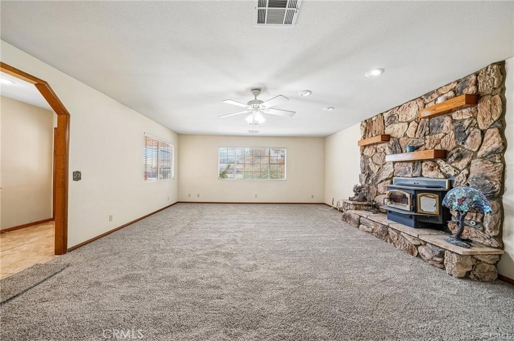 575 Lauresa Property Photo 4