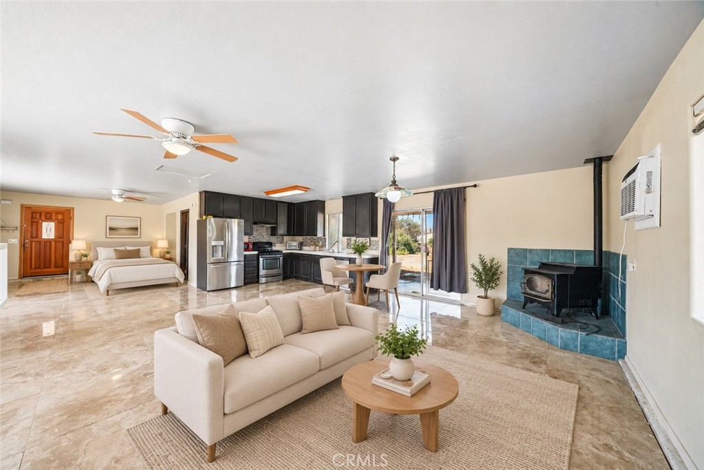 575 Lauresa Property Photo 24