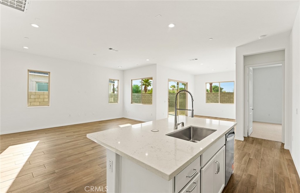 39946 Everglades Drive Property Photo 14