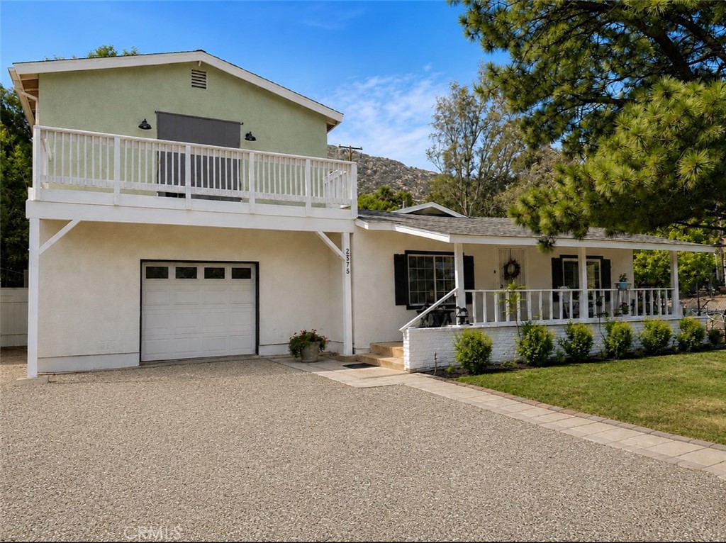 2575 Hillside Avenue Property Photo 1