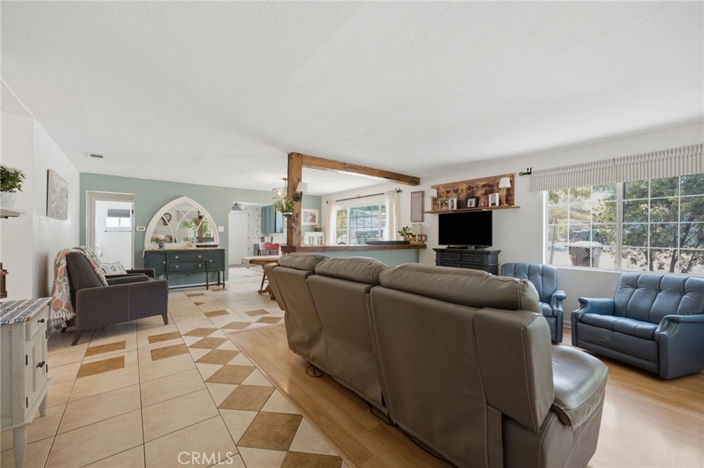 2575 Hillside Avenue Property Photo 6