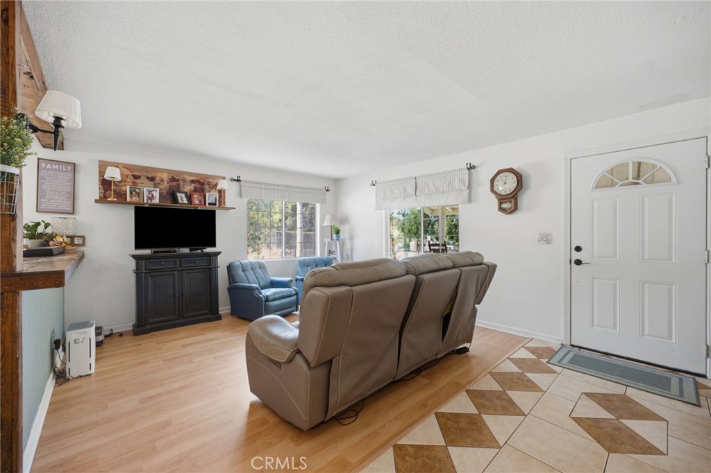 2575 Hillside Avenue Property Photo 7