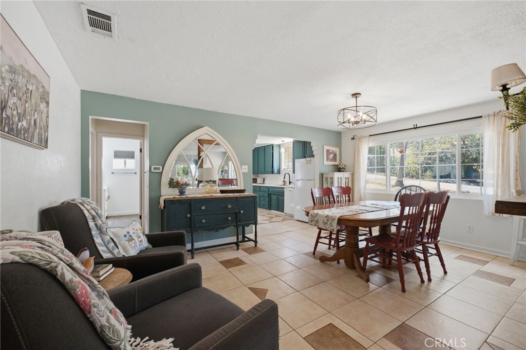 2575 Hillside Avenue Property Photo 14