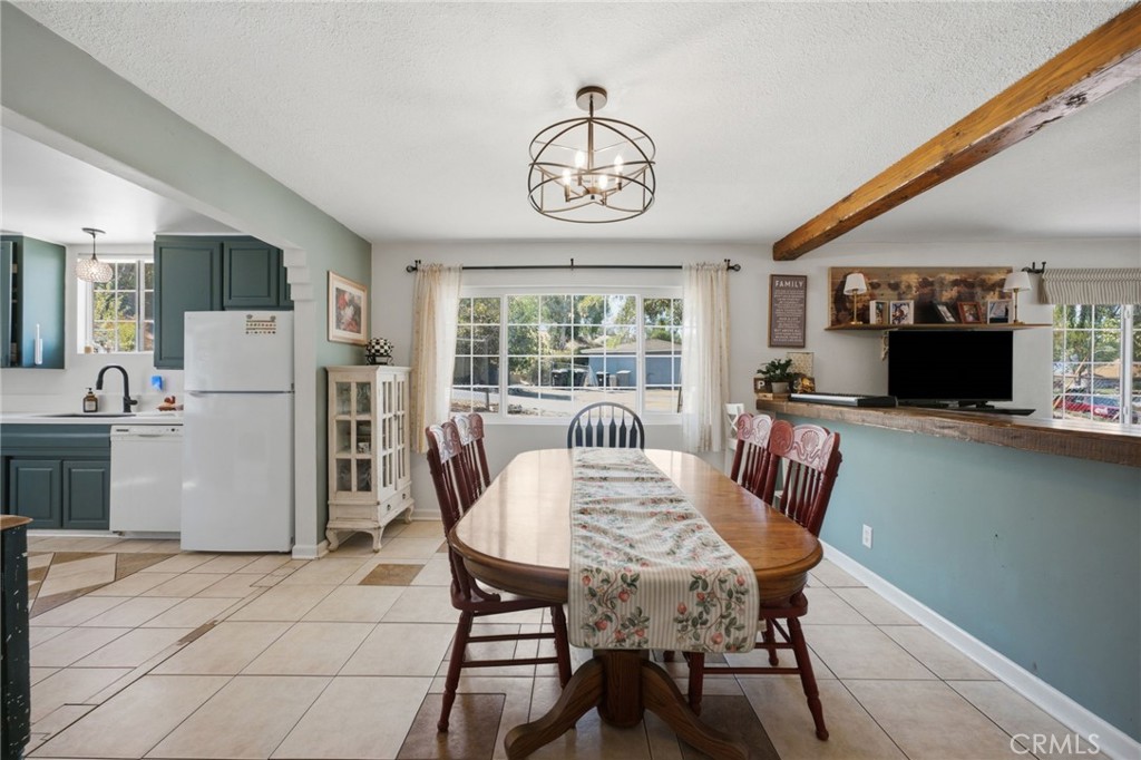 2575 Hillside Avenue Property Photo 16