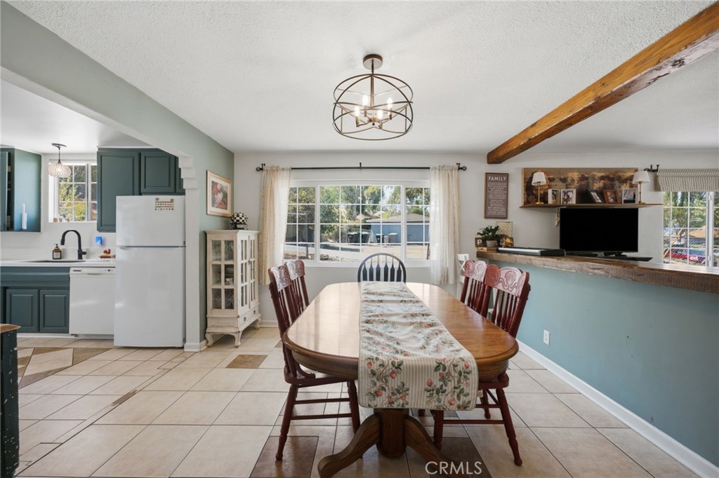 2575 Hillside Avenue Property Photo 17