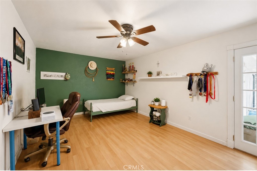 2575 Hillside Avenue Property Photo 27