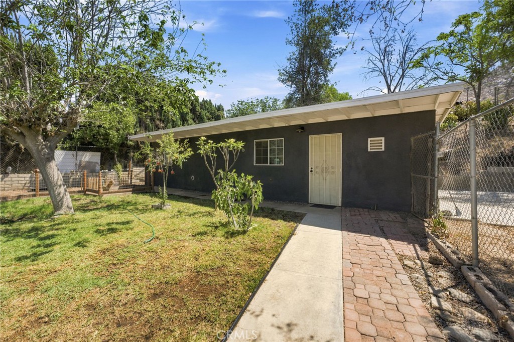 2575 Hillside Avenue Property Photo 32
