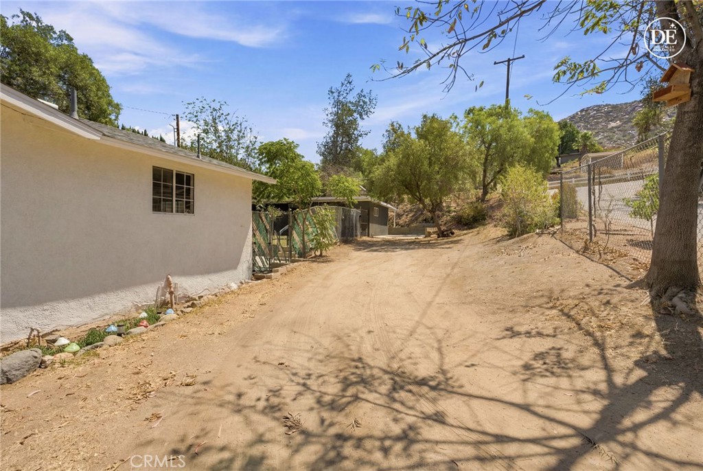 2575 Hillside Avenue Property Photo 38
