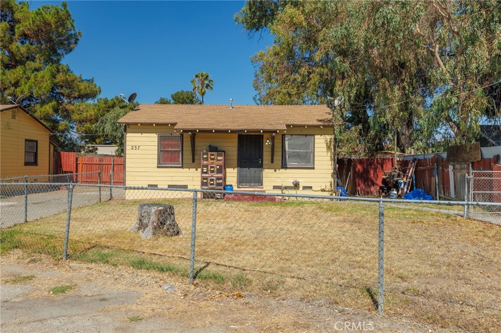 233 9th Property Photo 5