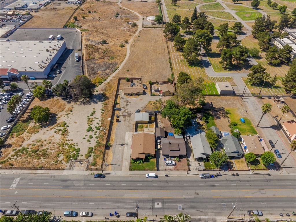233 9th Property Photo 13