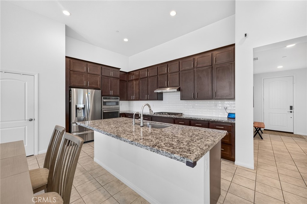 35585 Roxy Property Photo 10