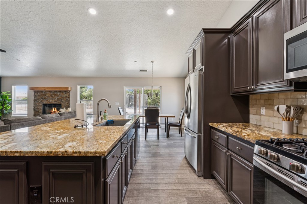 18103 Manzanita Property Photo 10