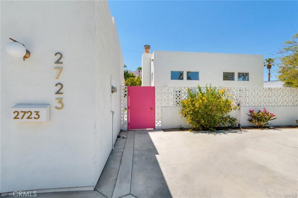 2723 N Junipero Property Photo 24