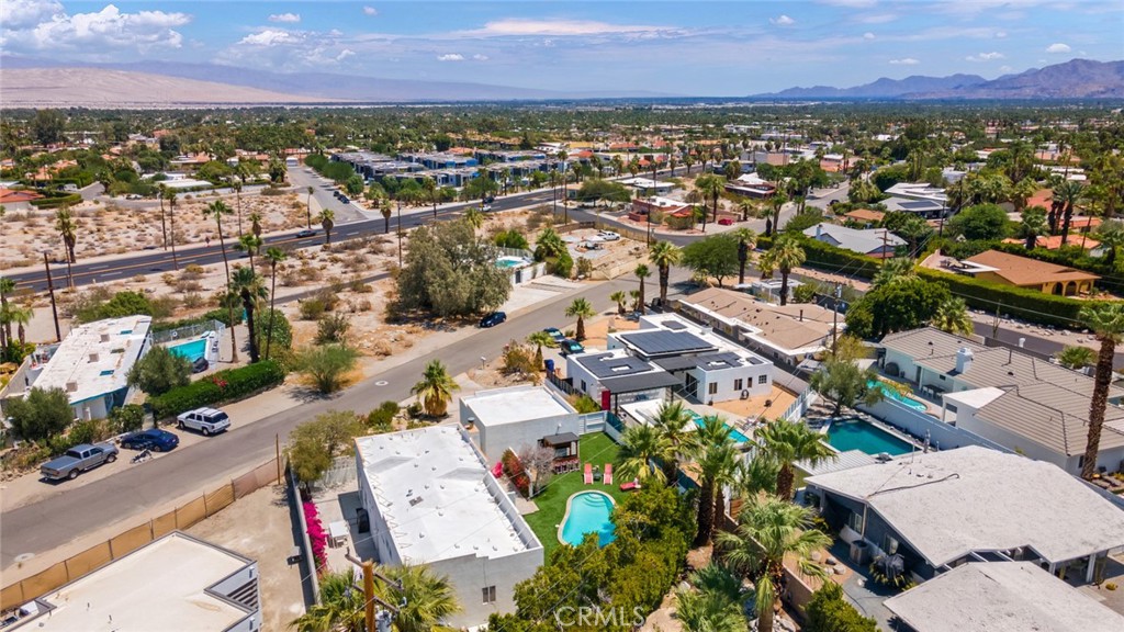 2723 N Junipero Property Photo 27
