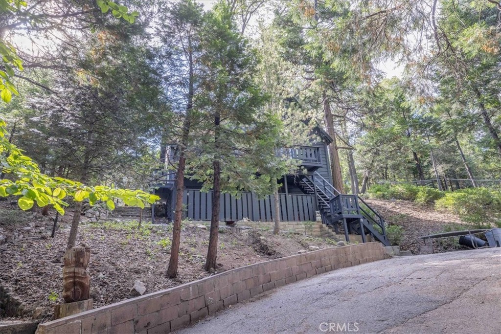 380 Dolly Varden Property Photo 6