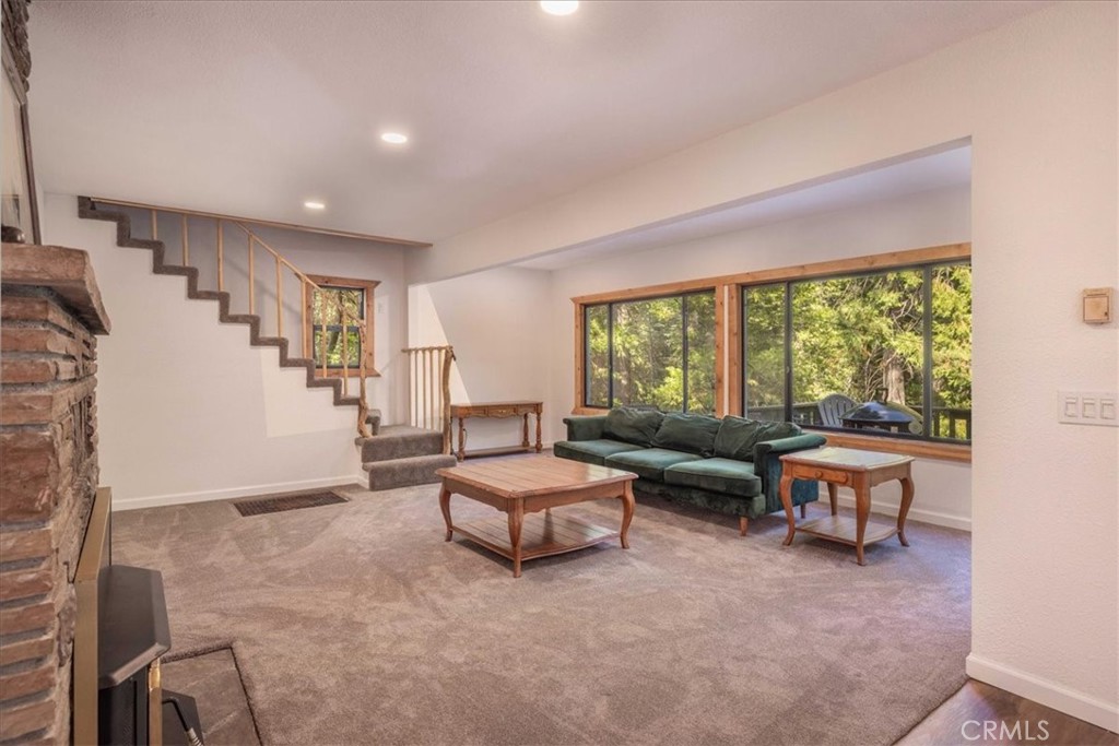 380 Dolly Varden Property Photo 11