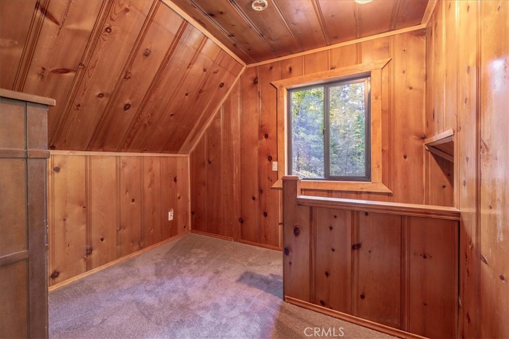 380 Dolly Varden Property Photo 34