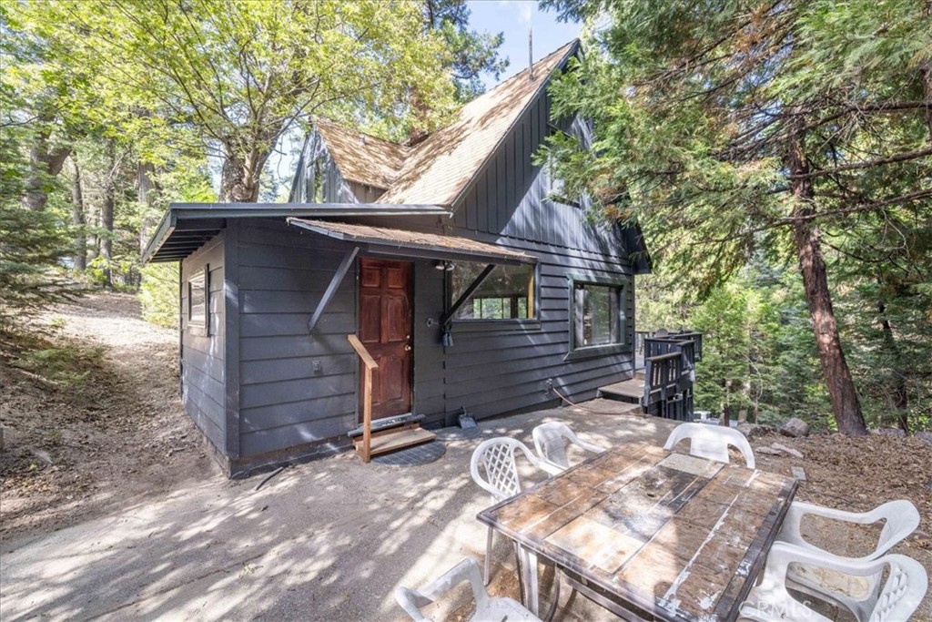 380 Dolly Varden Property Photo 40