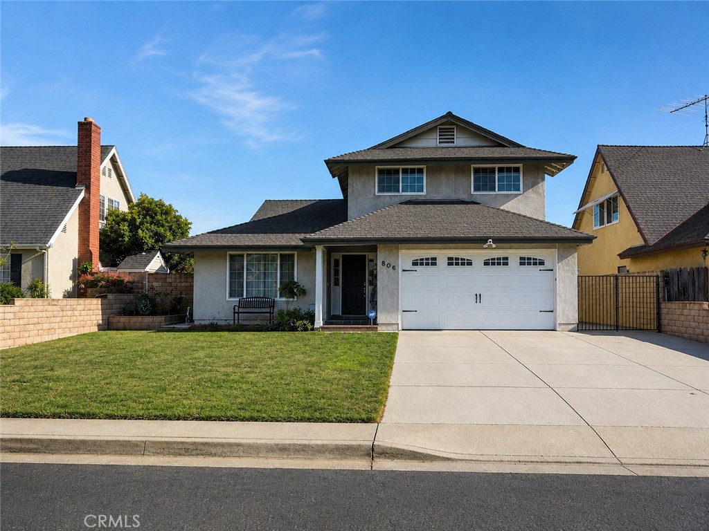 806 San Jacinto Property Photo 2