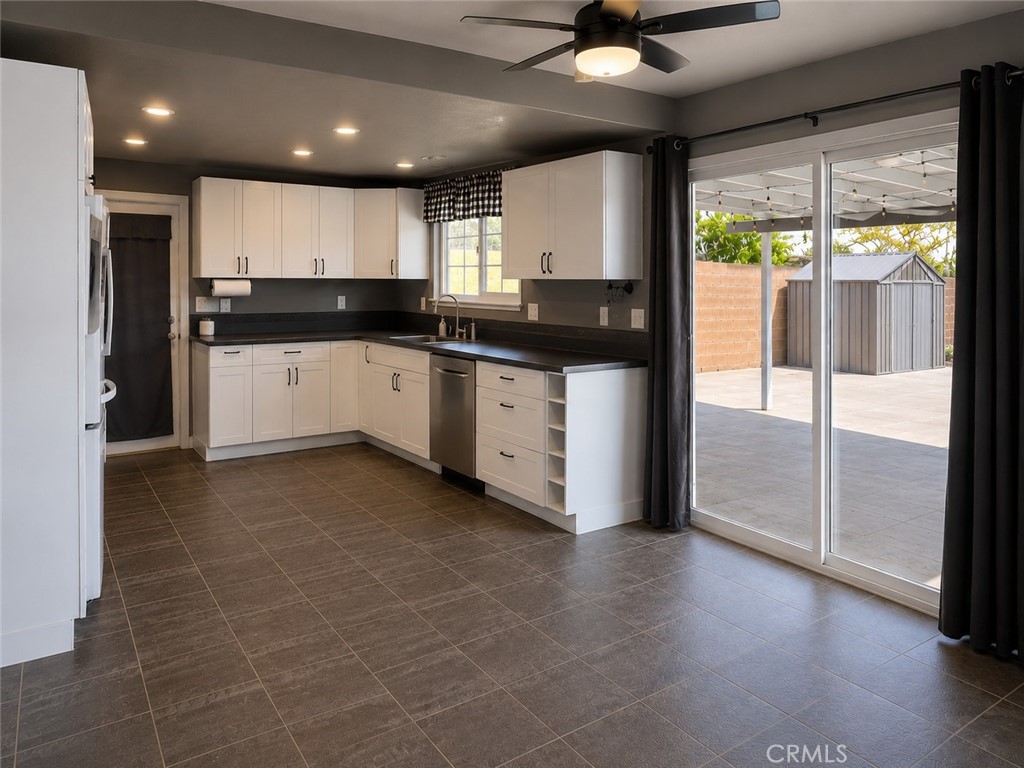 806 San Jacinto Property Photo 5