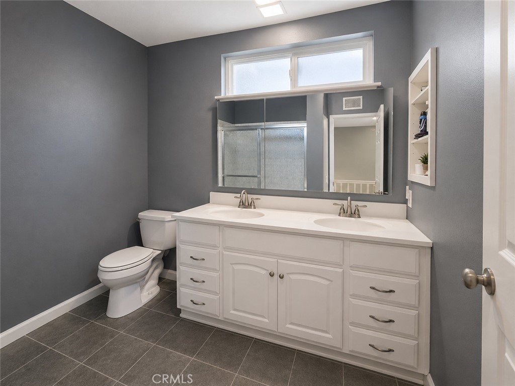 806 San Jacinto Property Photo 11