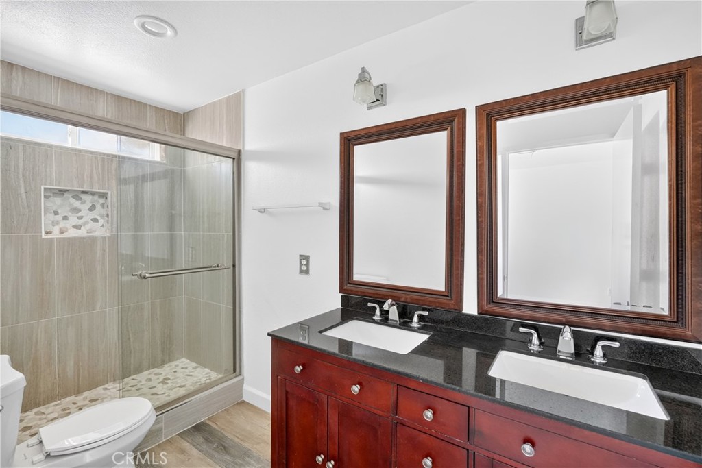 13437 Cuando Property Photo 20