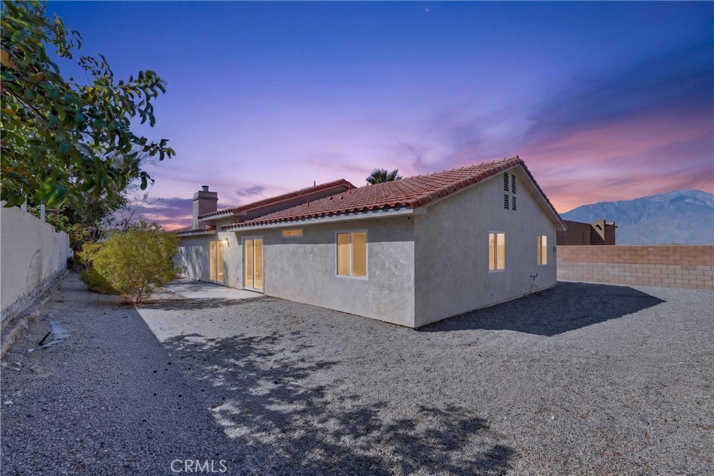 13437 Cuando Property Photo 38