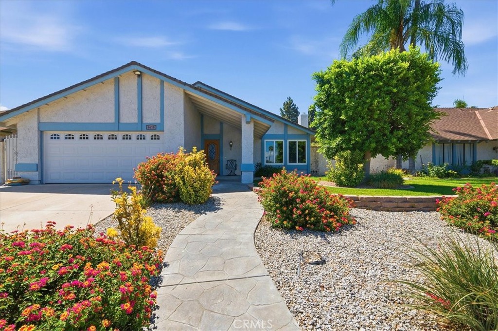 8618 Turlock Property Photo 5
