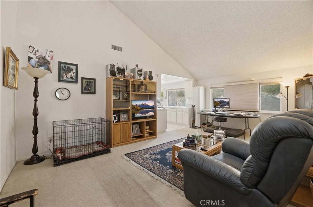 8618 Turlock Property Photo 10