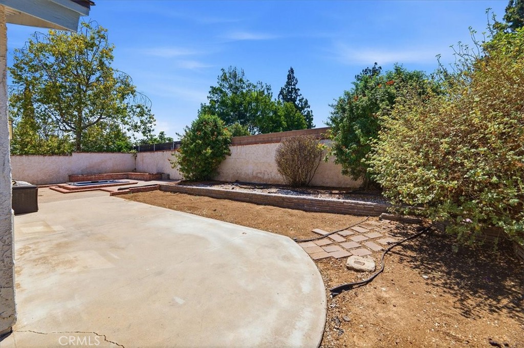 8618 Turlock Property Photo 26