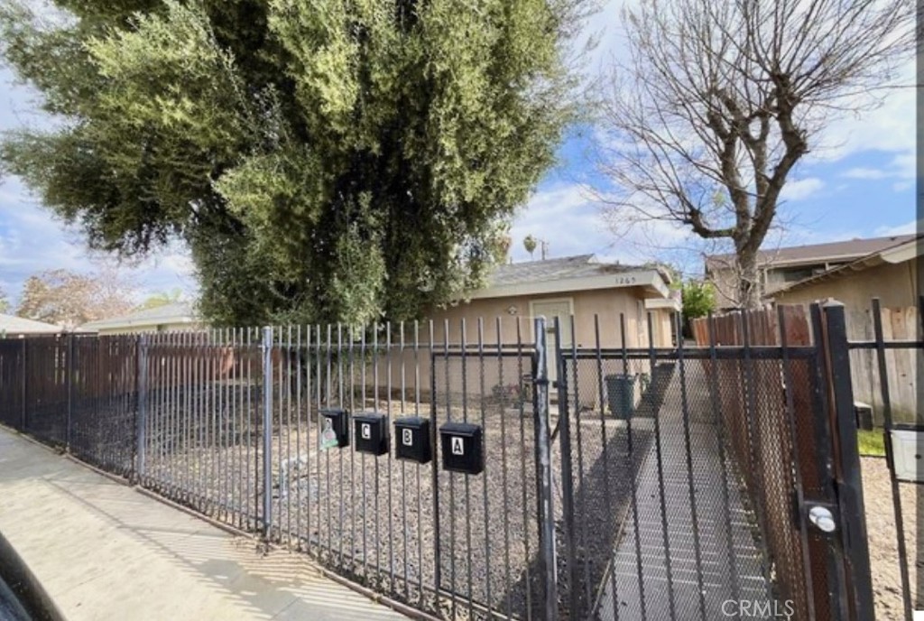 1265 Olive Tree Lane C Property Photo 1