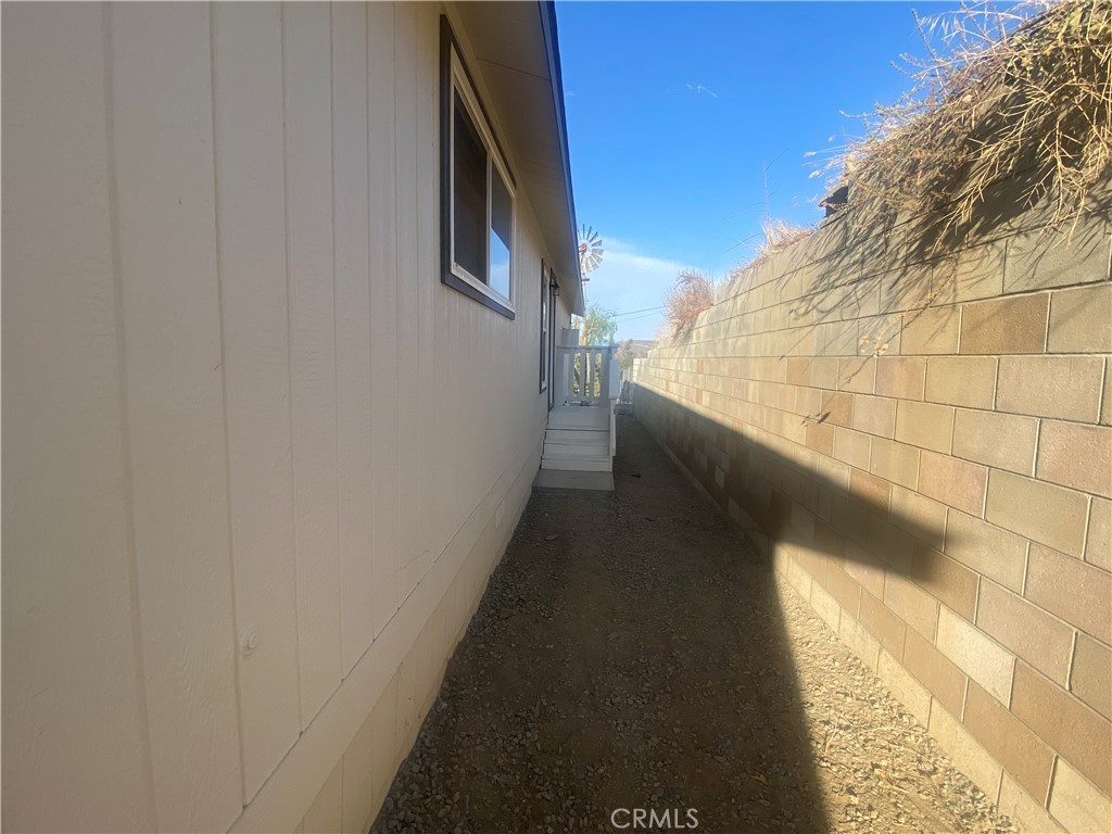 26406 Joppe Avenue Property Photo 9