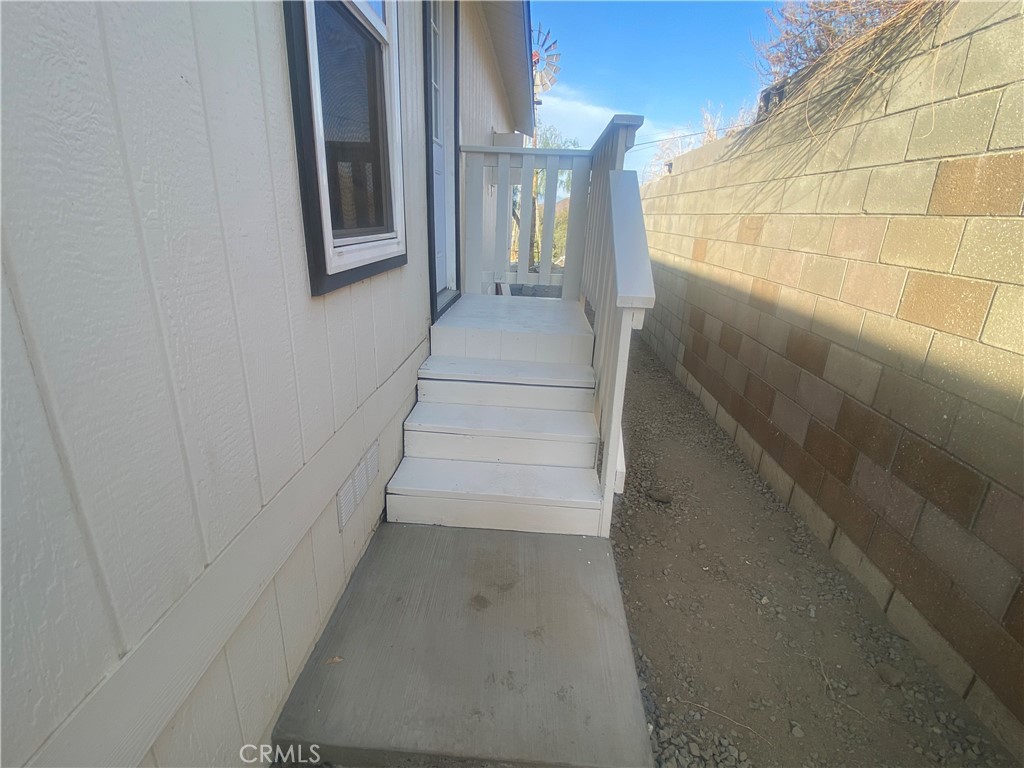 26406 Joppe Avenue Property Photo 10
