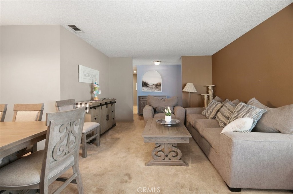 11087 58th Property Photo 7