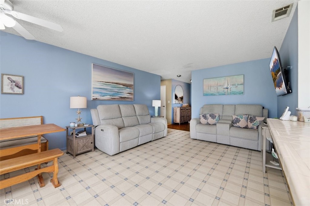 11087 58th Property Photo 12