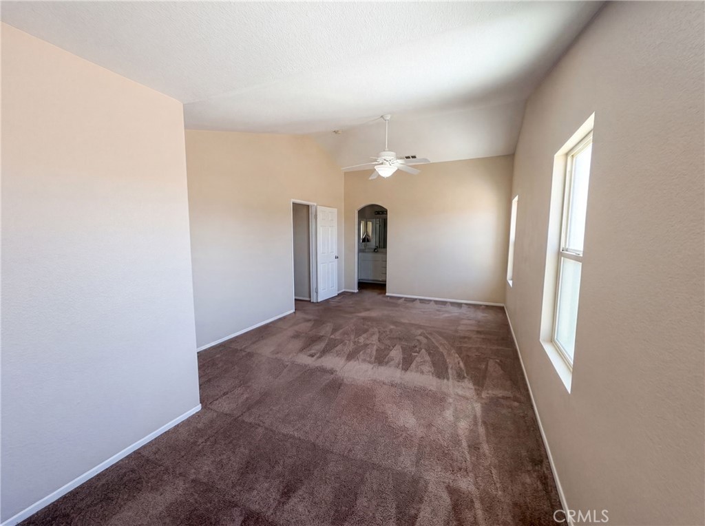 11401 Villa Property Photo 4