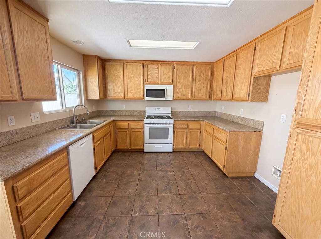 11401 Villa Property Photo 9
