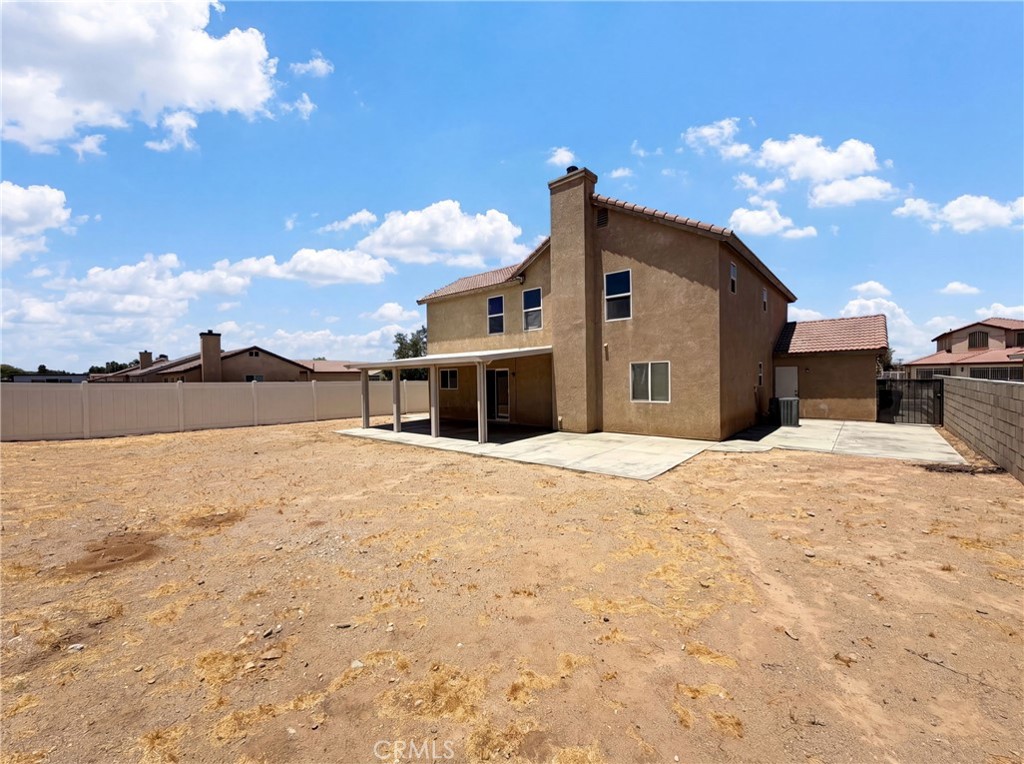 11401 Villa Property Photo 32