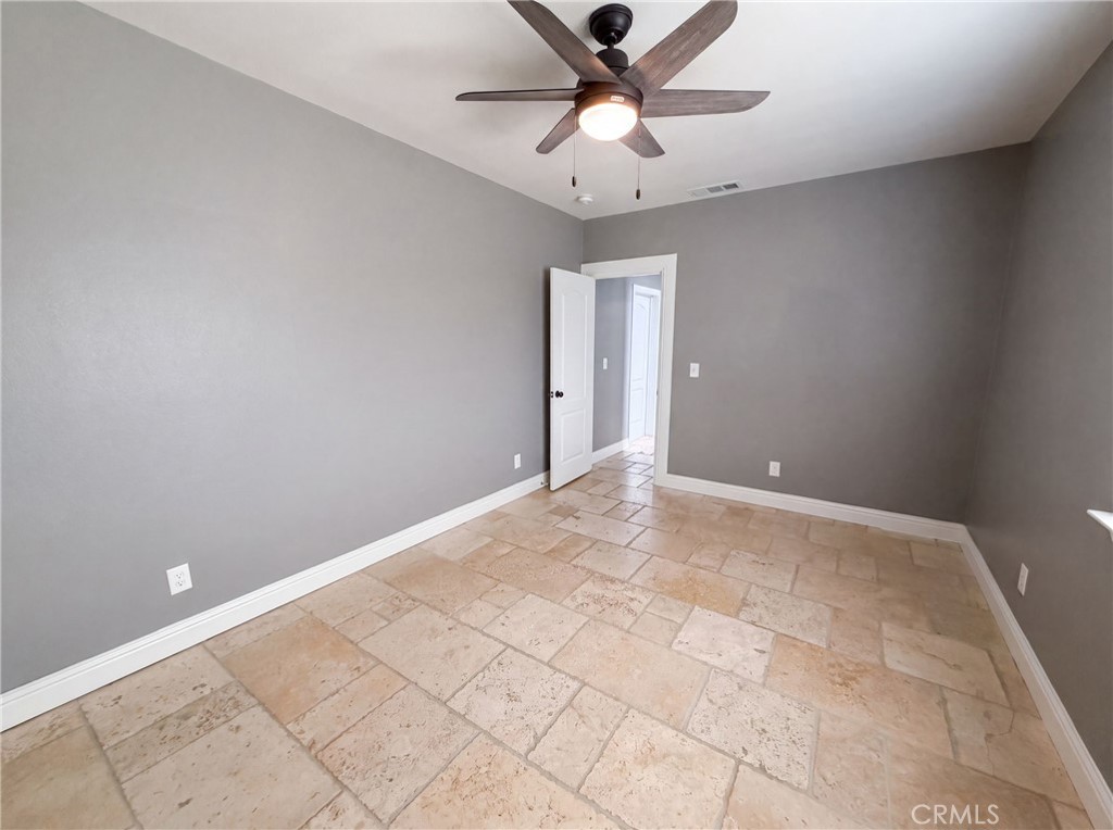 257 Sutter W Property Photo 29