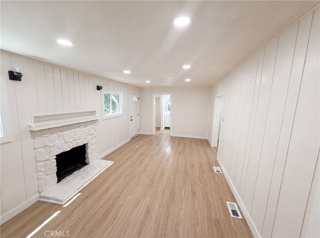 982 Oak Property Photo 11