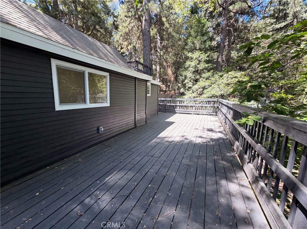 982 Oak Property Photo 19