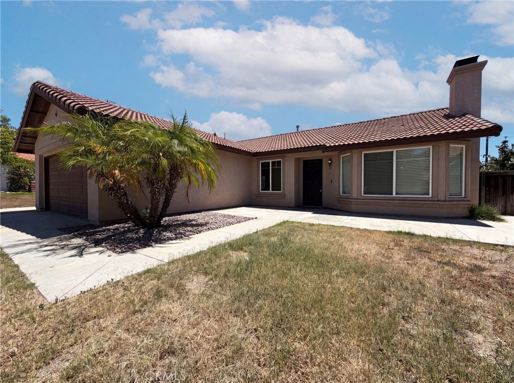 22125 Country Hills Property Photo 1