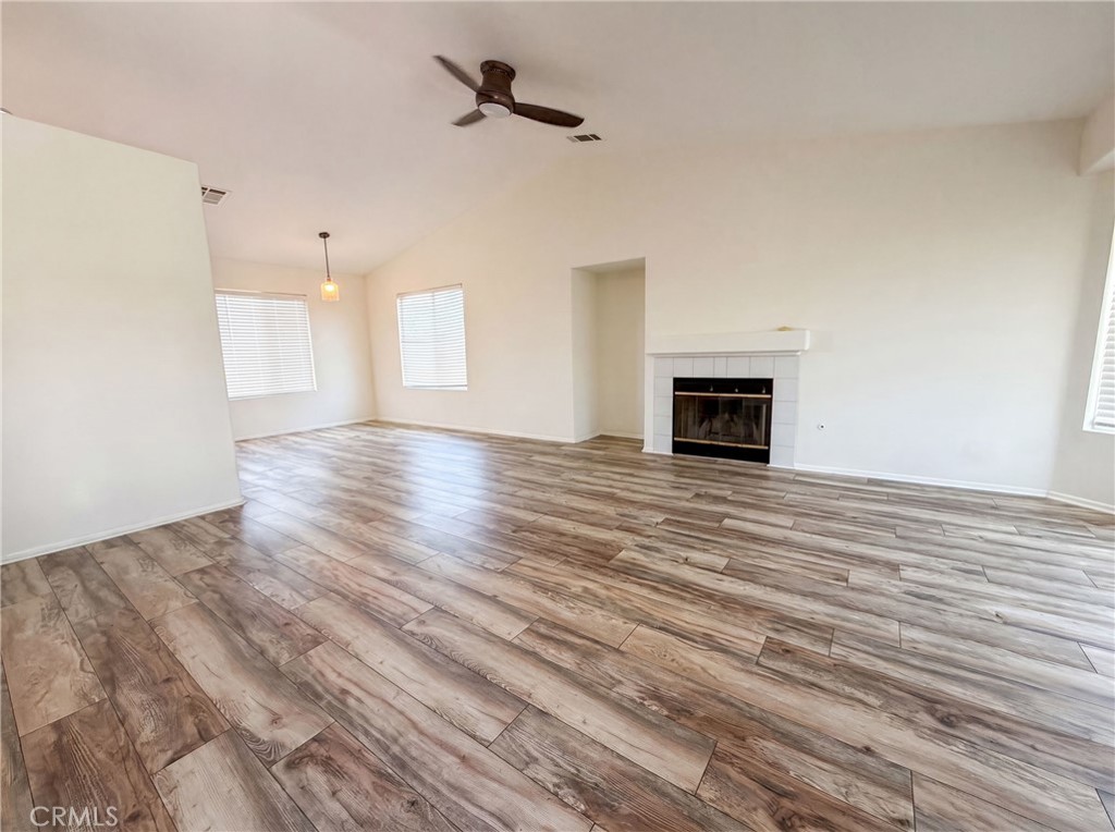 22125 Country Hills Property Photo 3