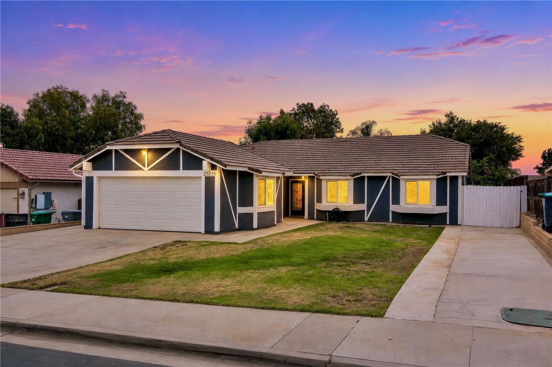 23235 Sonnet Property Photo 1