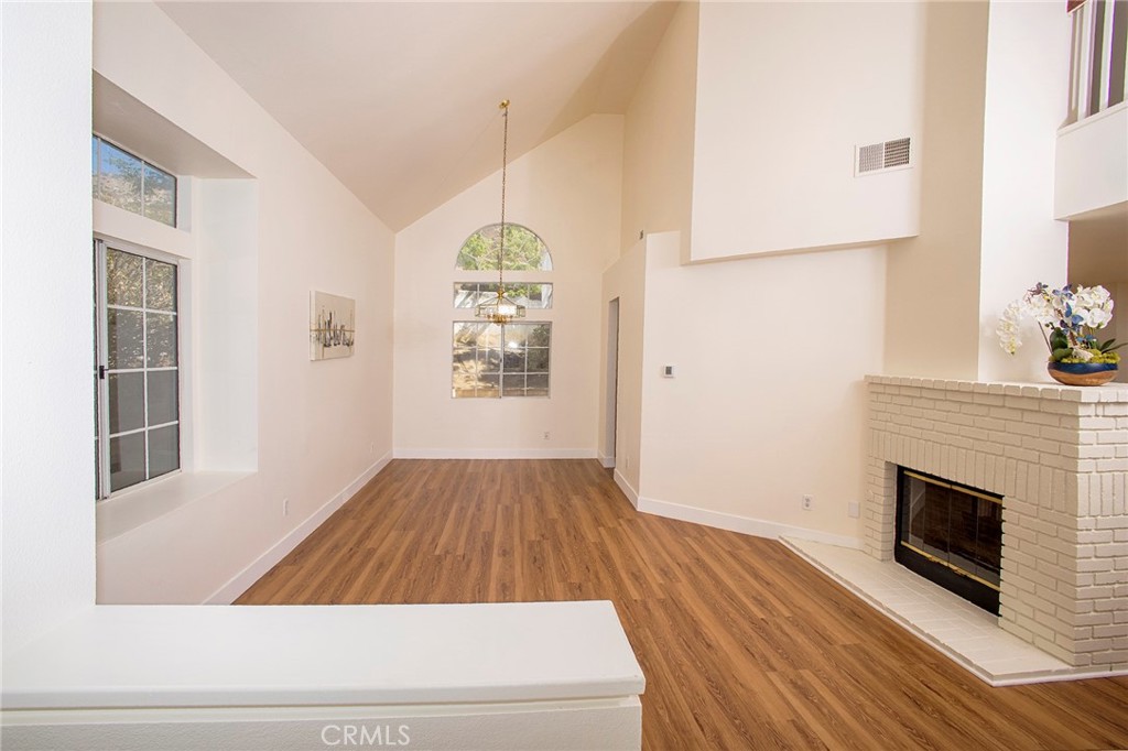 16127 Trailwinds Property Photo 4