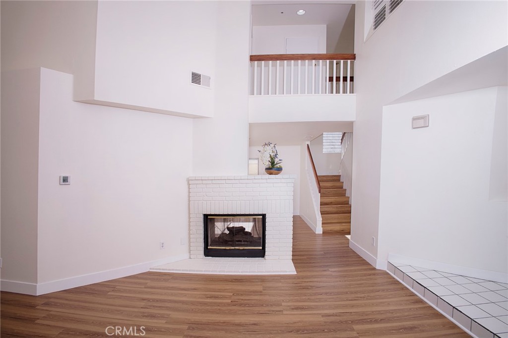 16127 Trailwinds Property Photo 8
