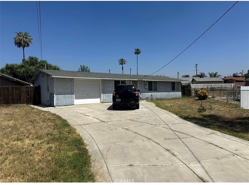 17366 Pinedale Property Photo 1