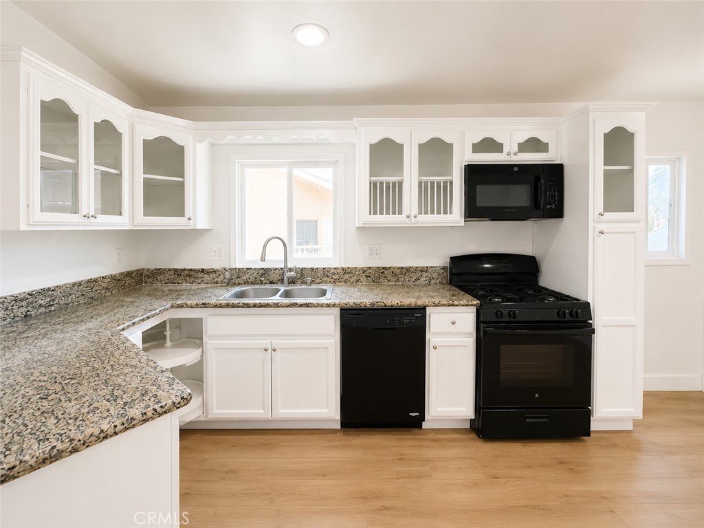 5715 Deane Property Photo 3
