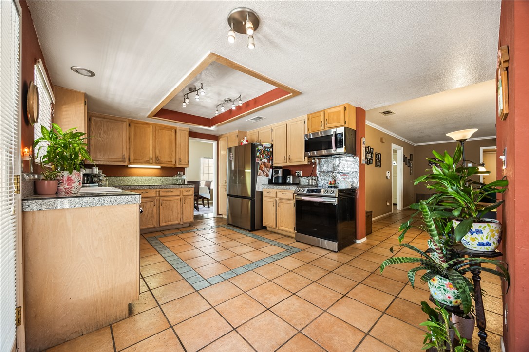 24357 Gitano Drive Property Photo 12
